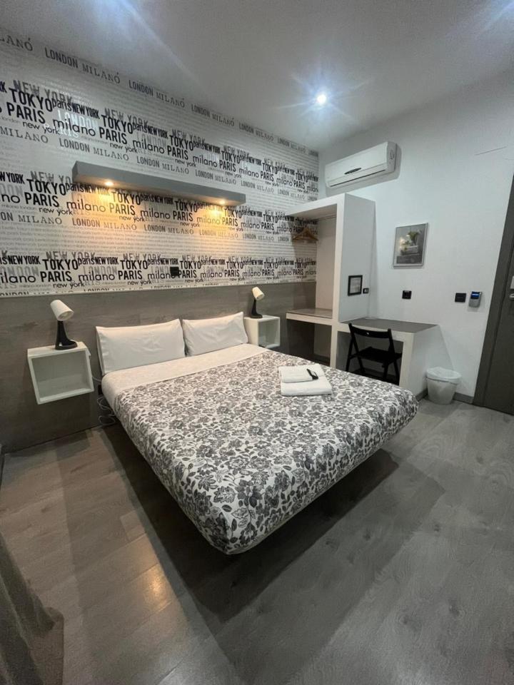 Hostal Abril Мадрид Екстер'єр фото